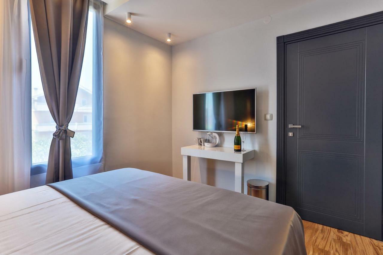 Hotel M Подгориця Екстер'єр фото