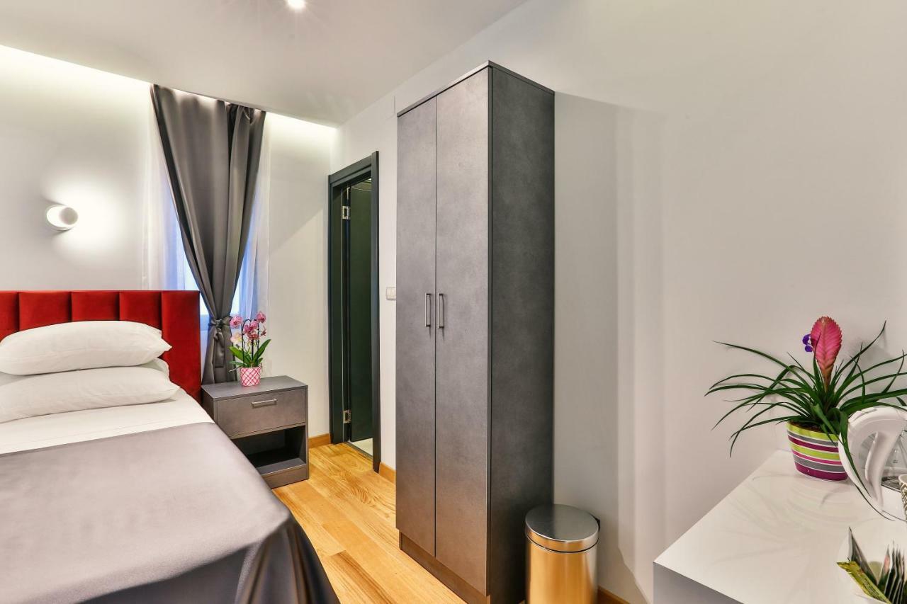 Hotel M Подгориця Екстер'єр фото