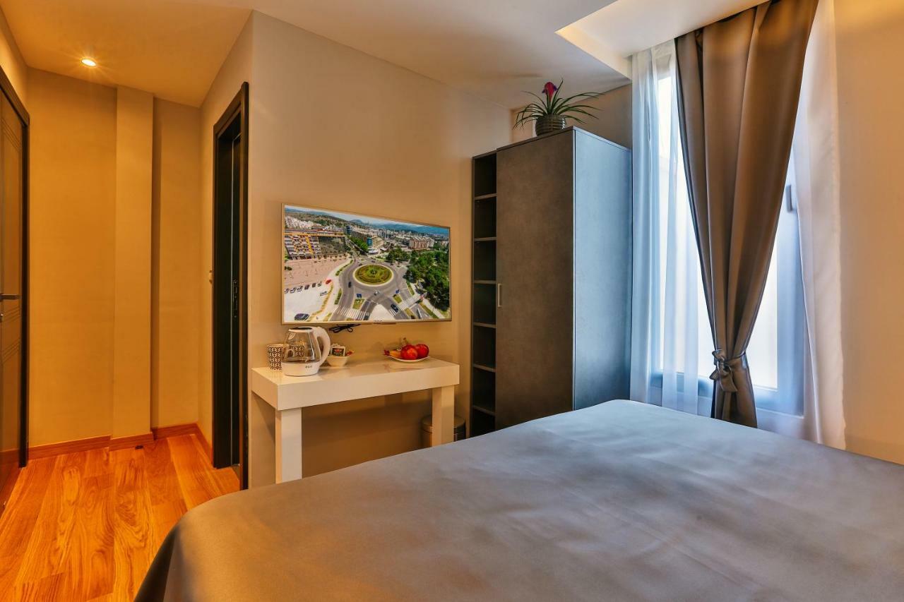 Hotel M Подгориця Екстер'єр фото