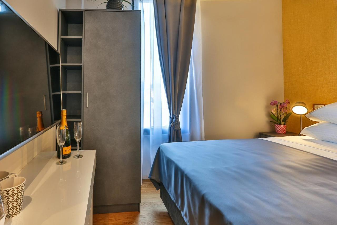 Hotel M Подгориця Екстер'єр фото